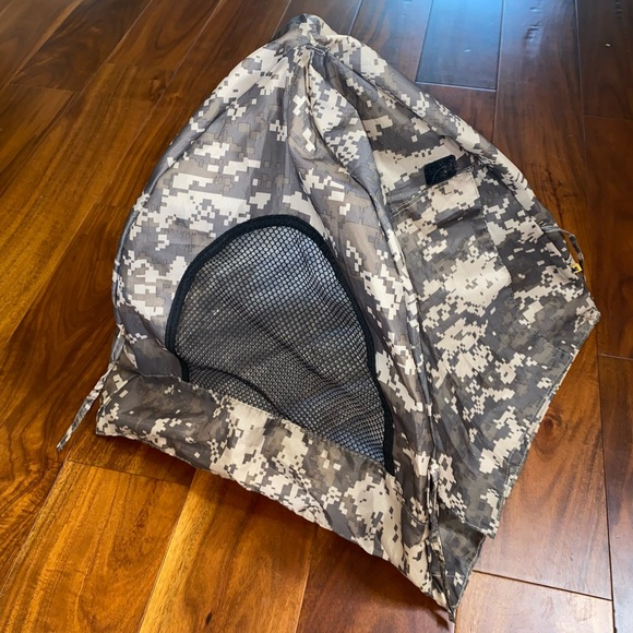 GUC Build-a-Bear Set of Camo Sleeping Bag and Tent with damaged support - Picture 3 of 16